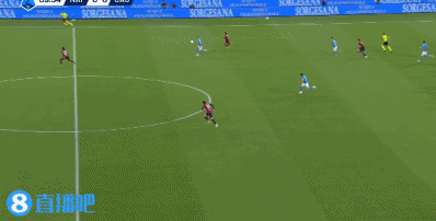 半场-那不勒斯暂1-0卡利亚里 麦克托米奈精彩凌空侧勾破门